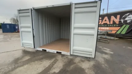16ft cubic container -8’x9’6”